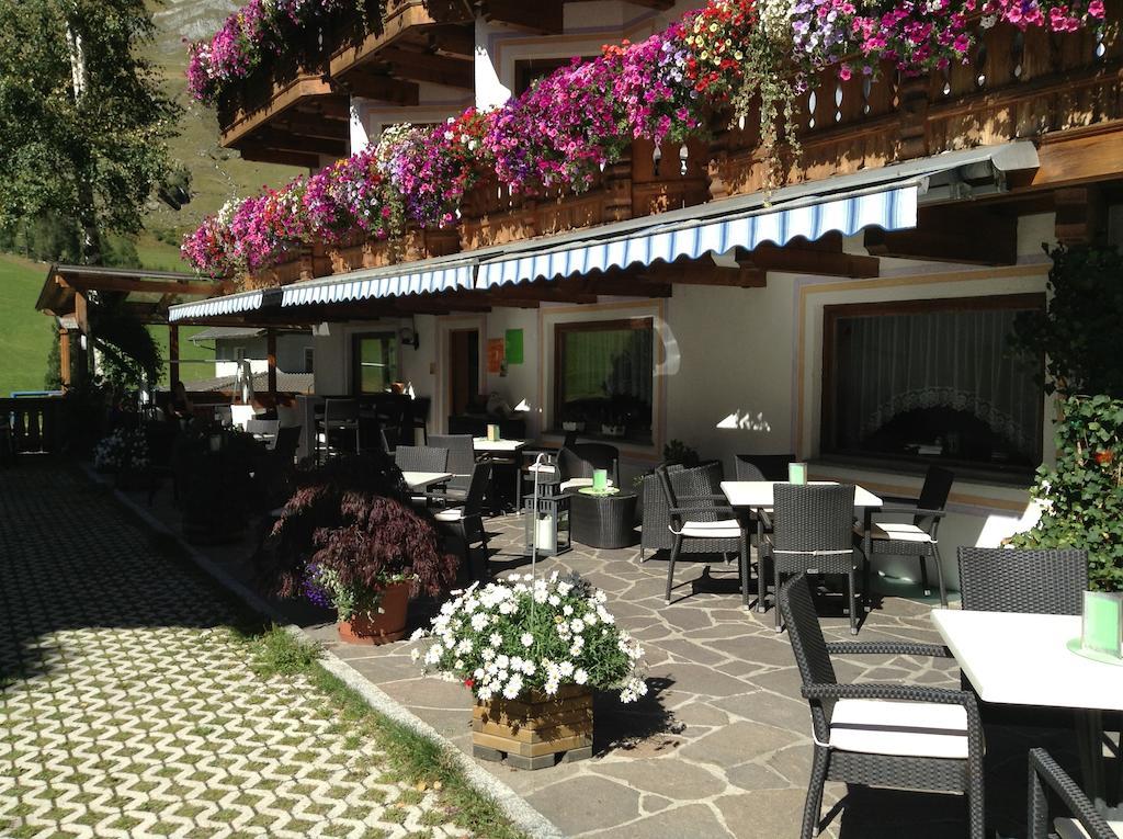 Hotel Das Lisann Pfelders Exterior foto
